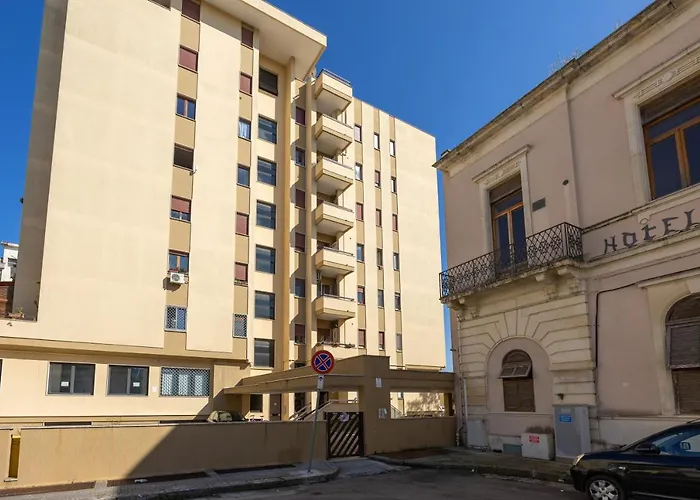 Licia & Tonino Apartments Near The Station